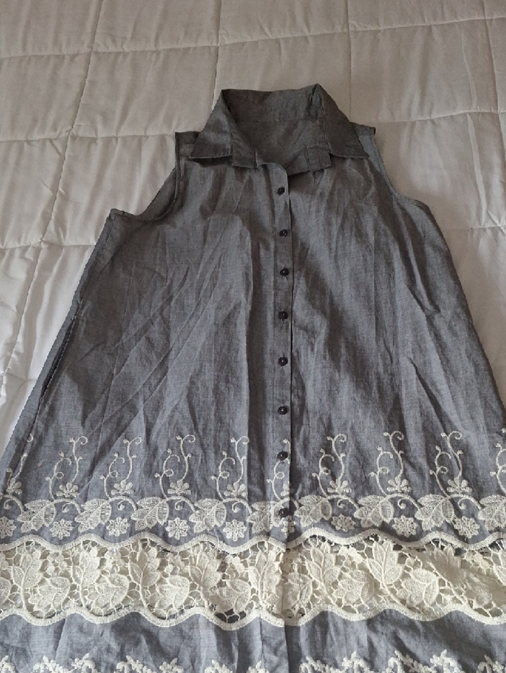 Button-Front Sleeveless Dress ,Lace Hem Pockets - Gray - Picture 6 of 15